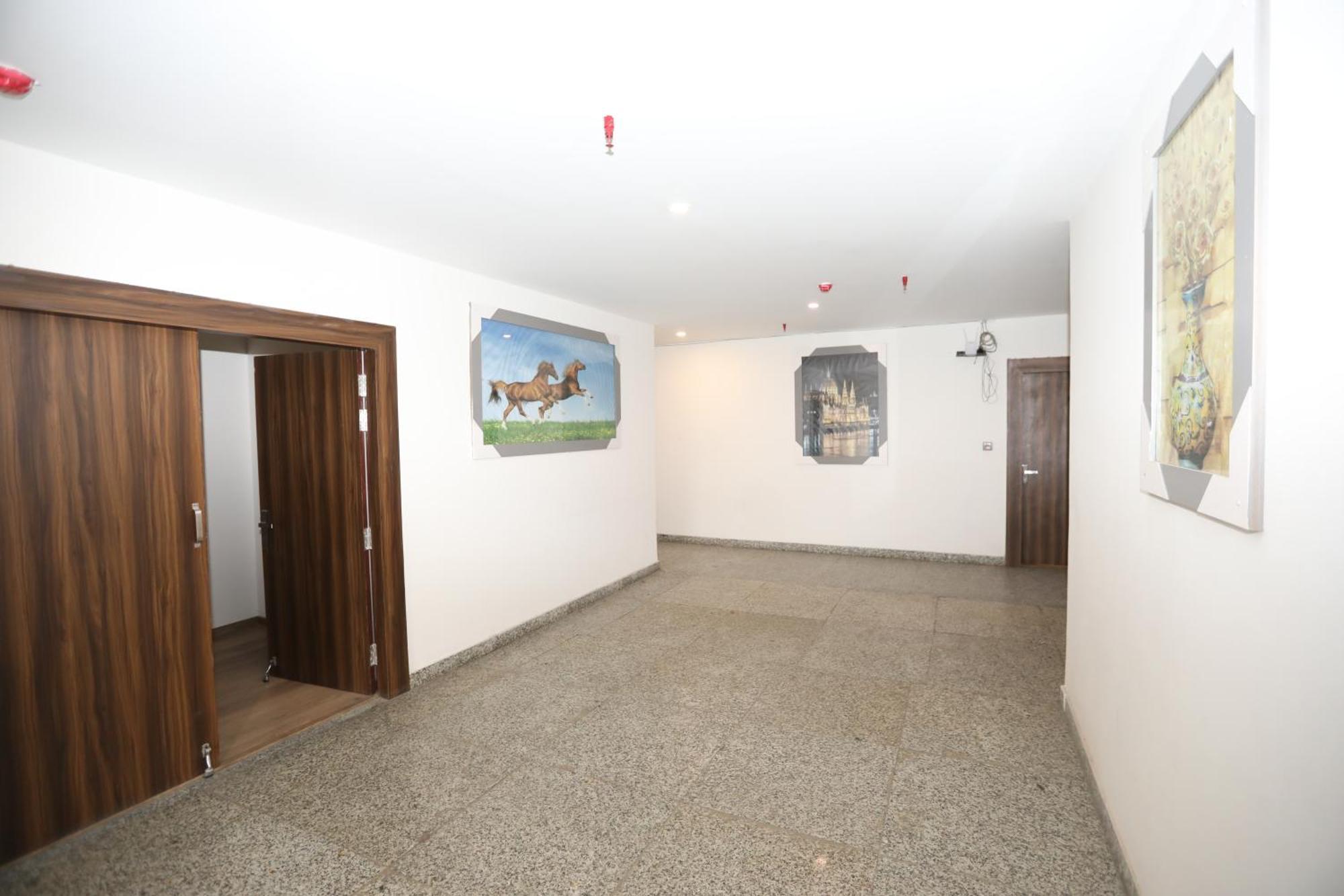Hotel Noida Grand Sec 58 Eksteriør billede