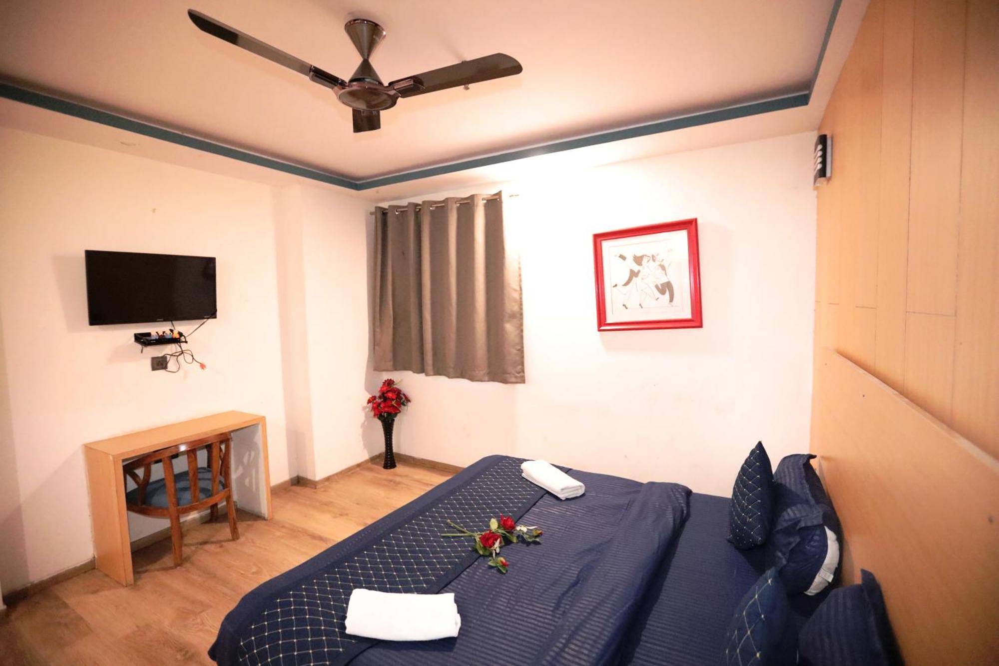 Hotel Noida Grand Sec 58 Eksteriør billede