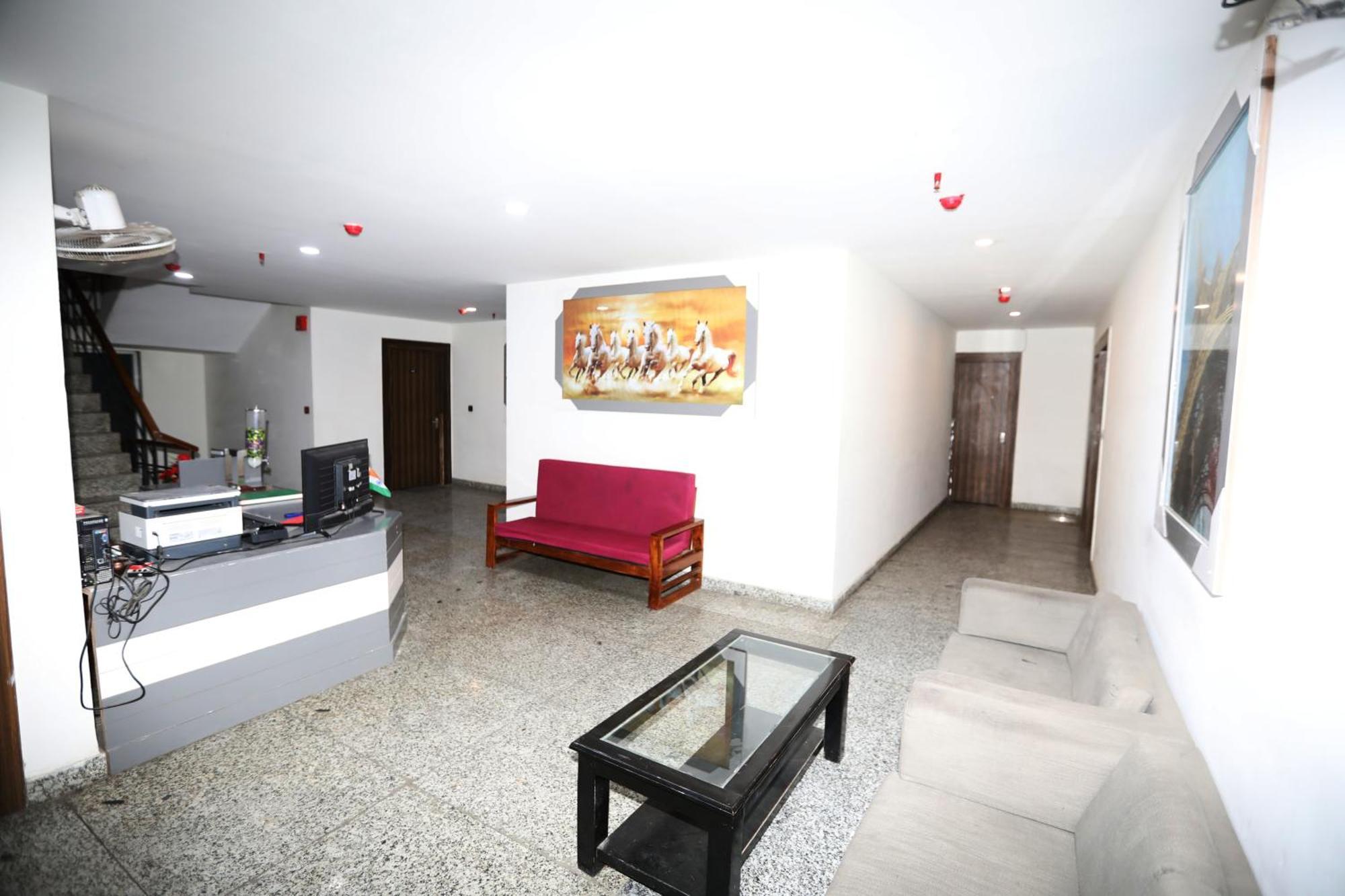Hotel Noida Grand Sec 58 Eksteriør billede